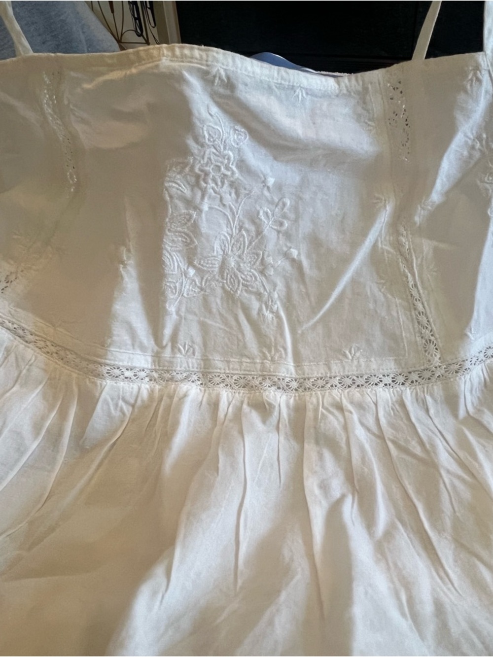 2/25$ H&M White Embroidered Babydoll Camisole- 100% Cotton